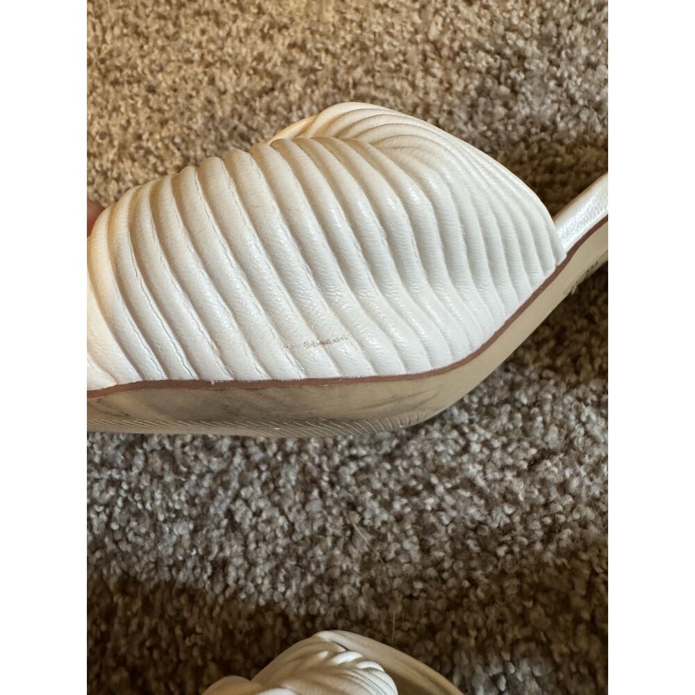 VICI Wilma White Knotted Mule Heels Womens 9 Pleated Slide Block Heel Sandals - Picture 3 of 8